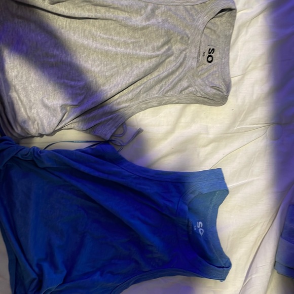 Kohl's Tops These Are Two Tank Tops From Kohls Im Selling Them In A